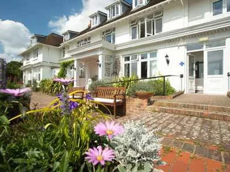 Elstree Court Care Home - Nursing Home in Eastbourne, England photo 2