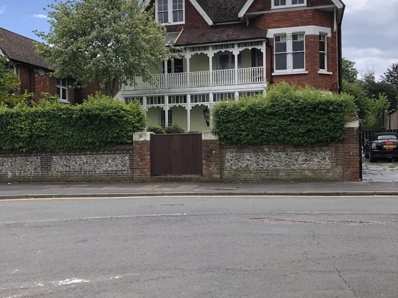 Elstree Court Care Home - Nursing Home in Eastbourne, England photo 3