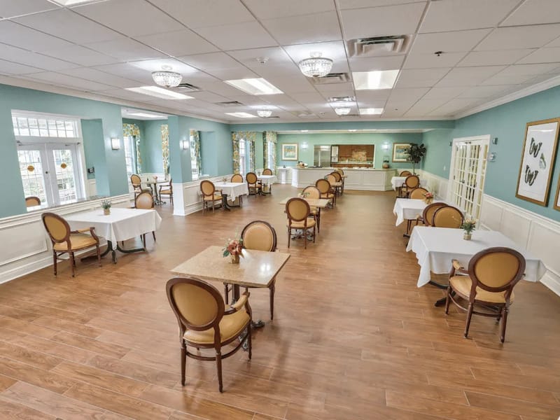 Conway Lakes Health & Rehabilitation Center - Nursing Home in Orlando, FL photo 3