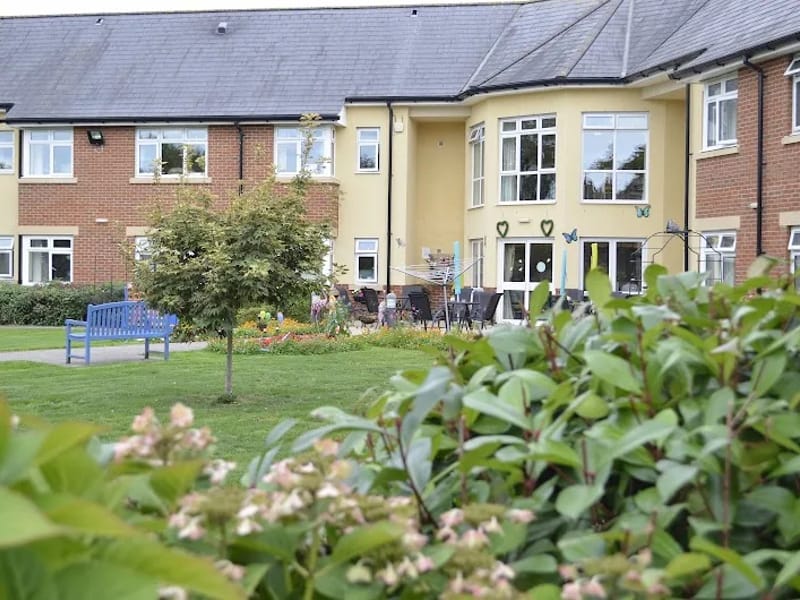 Radis Community Care (Park Gardens) - Assisted Living in Banbury, England photo 9