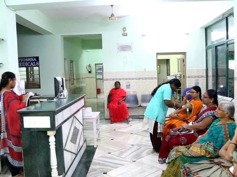 Sri Vasudha Hospitals - अस्पताल in Guntur, Andhra Pradesh photo 1