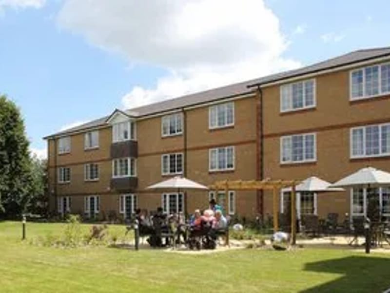 Oasis Care Hillingdon in Uxbridge, England photo 1