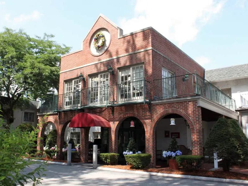 Blaire House of Worcester - Nursing Home in Worcester, MA photo 2