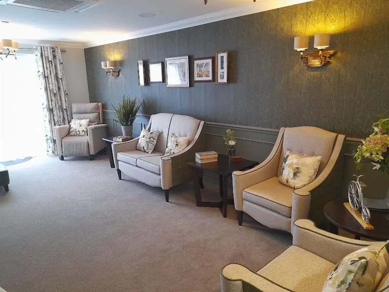 Ayton House - Assisted Living in Littlehampton, England photo 4
