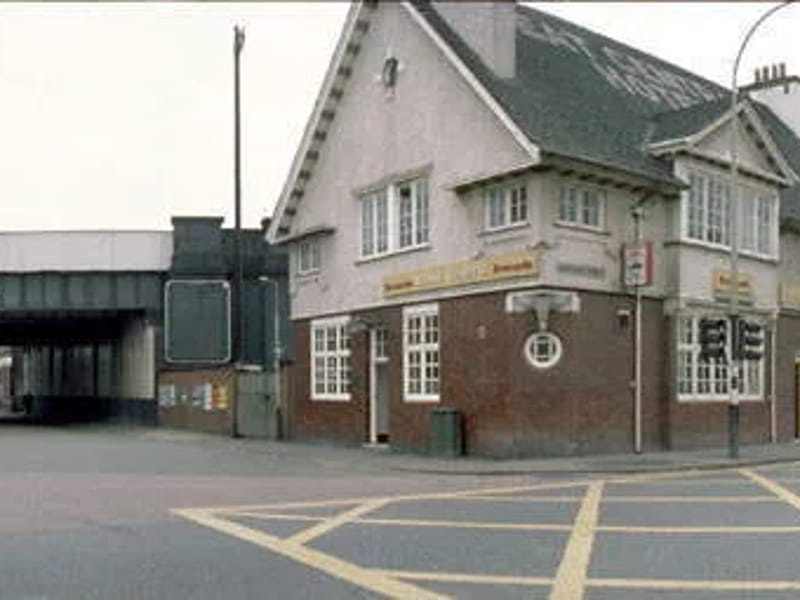 Simmins Crescent/Whitteney Drive in Leicester, England photo 2