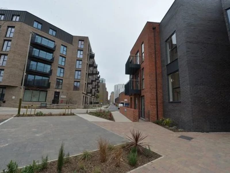 Simmins Crescent/Whitteney Drive in Leicester, England photo 1
