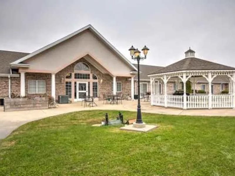 Brookstone Estates Of Charleston - Assisted Living in Charleston, IL photo 1