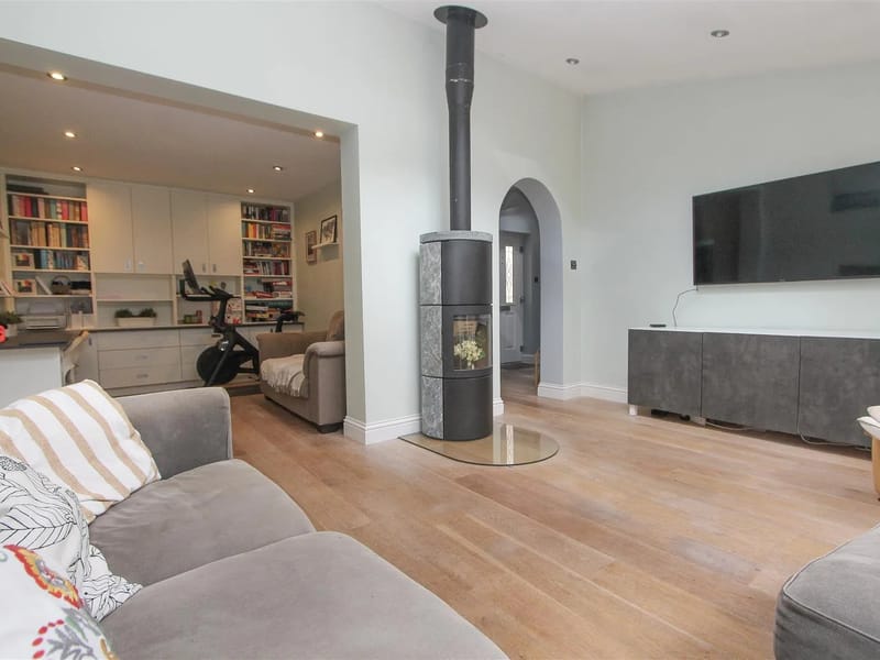 Living Ambitions Limited - 63a Victoria Avenue - Assisted Living in Wallington, England photo 2