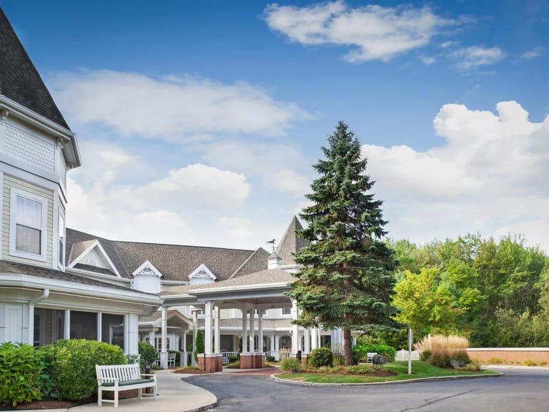 Sunrise Of Wayland - Assisted Living in Wayland, MA photo 3