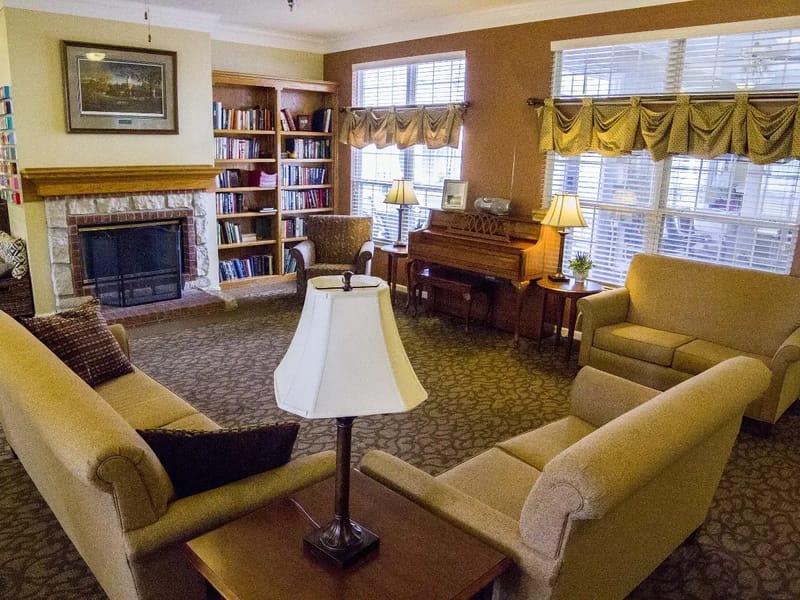 Brookdale Columbia - Assisted Living in Columbia, TN photo 2