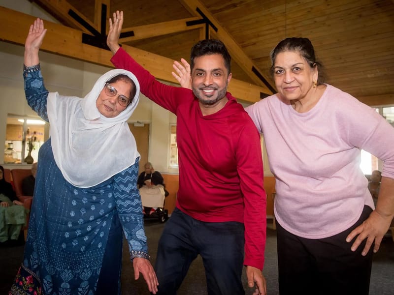 Ghulab Ashram in Birmingham, England photo 2