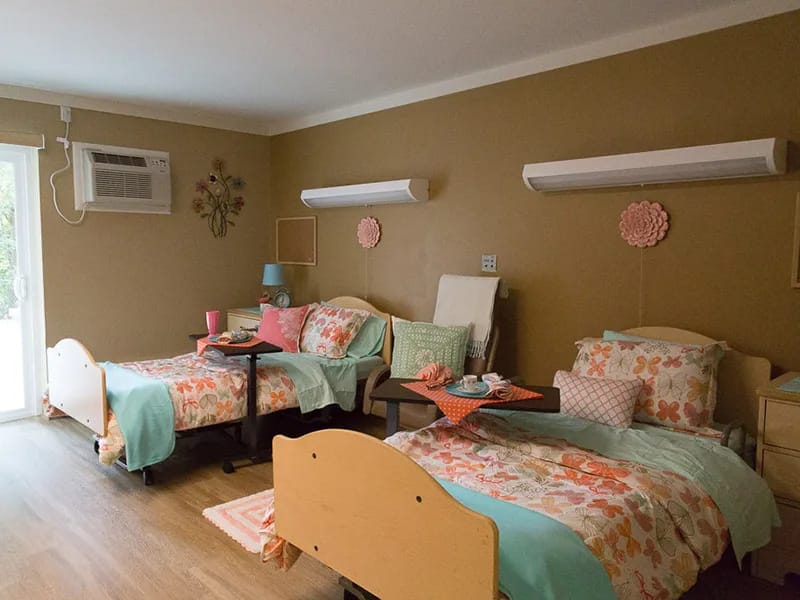 Eastbrook Healthcare Center - Nursing Home in Cleveland, OH photo 2