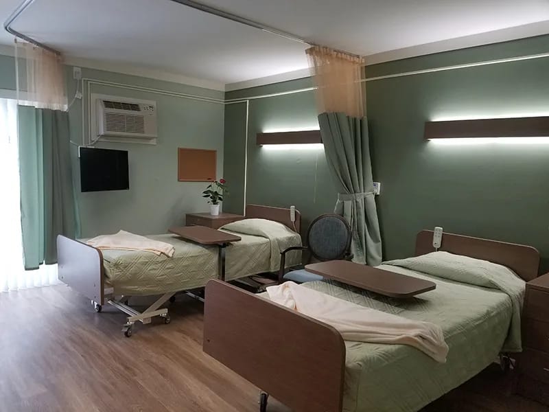 Eastbrook Healthcare Center - Nursing Home in Cleveland, OH photo 3