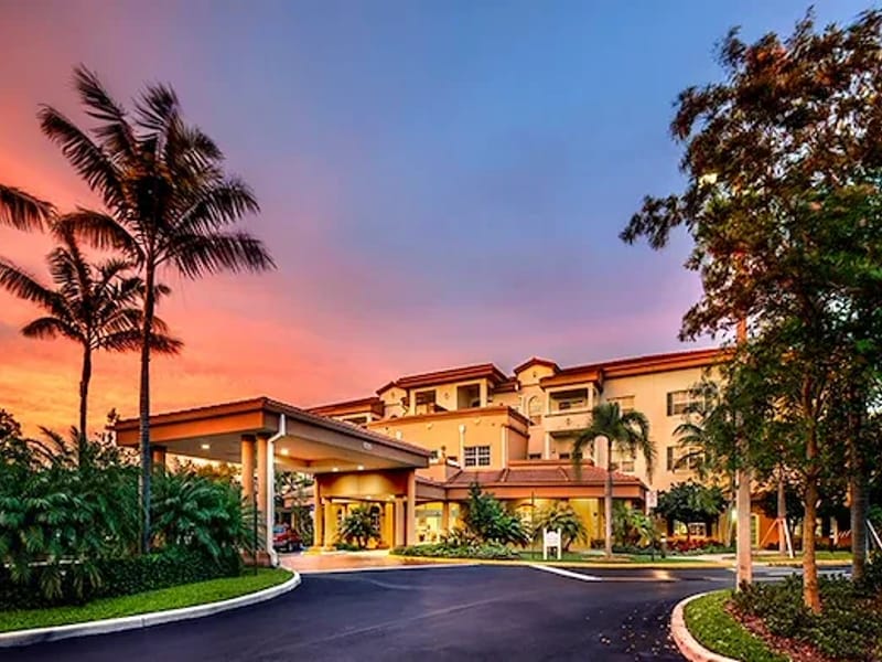Broward Oaks Nursing and Rehabilitation - Nursing Home in Plantation, FL photo 3