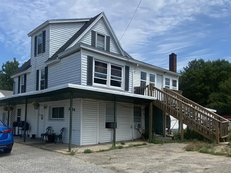 Hotel Road - Assisted Living in Auburn, ME photo 4