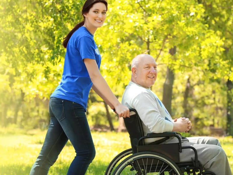 Del Monte Memory Care Facility - Assisted Living in Pacific Grove, CA photo 2