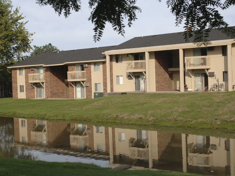 Breton Court - Assisted Living in Tenterden, England photo 3