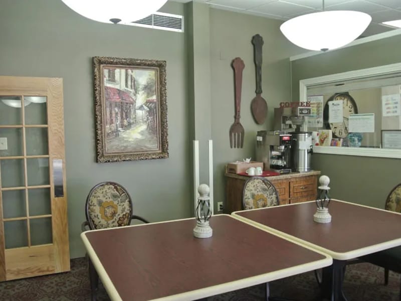 Southern Oaks Nursing & Rehabilitation Center - Nursing Home in Shreveport, LA photo 3