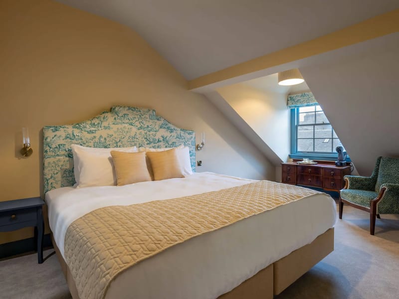 110 Exeter Street - Assisted Living in Stafford, England photo 3