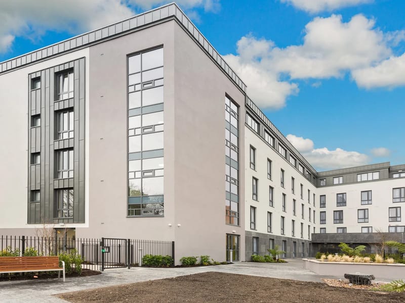 Eastbury Nursing Home - Nursing Home in Northwood, England photo 2