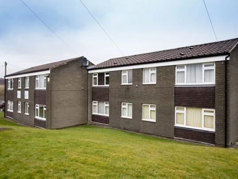 Housing 21 - Staveley Court in Bradford, England photo 3