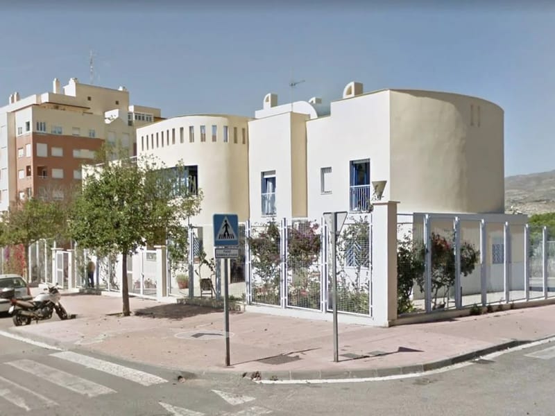 Centro de Acogimiento Diurno "La Font" - Centro de Día in Sabadell, Cataluña photo 2