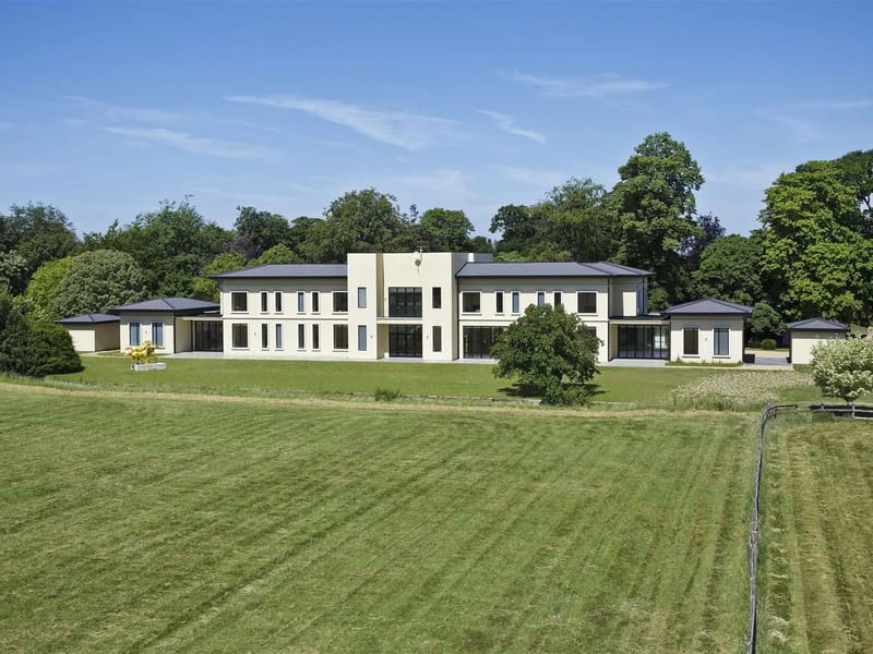 Meadow Lodge - Nursing Home in Chippenham, England photo 1