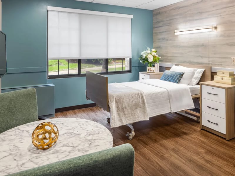Bella Terra Schaumburg - Nursing Home in Schaumburg, IL photo 3