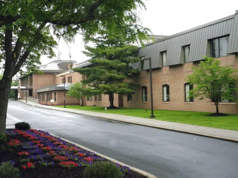 Brooke Glen Behavioral Hospital - Hospital in Fort Washington, PA photo 2