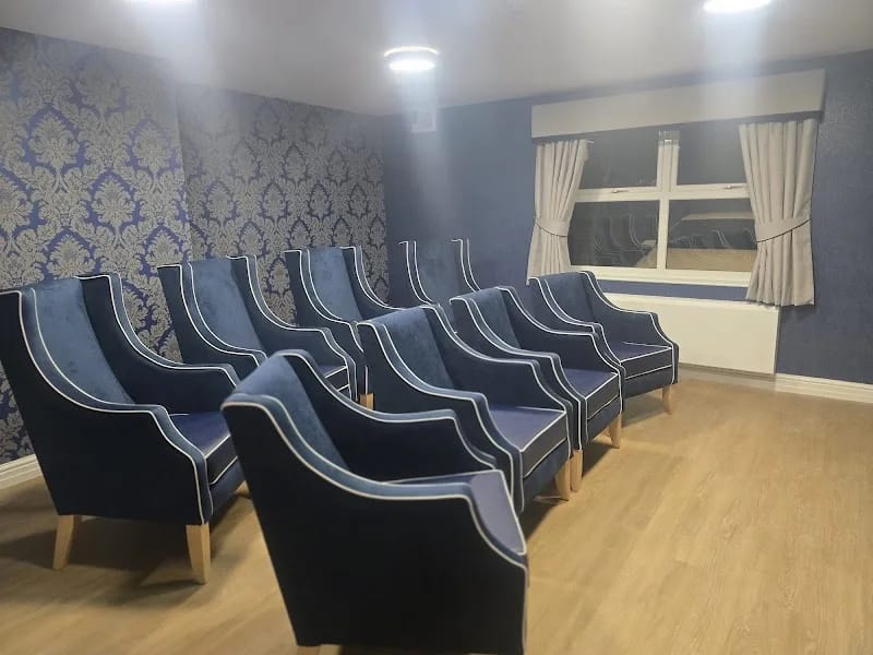 Acacia Bank Care Home - Nursing Home in Bradford, England photo 9