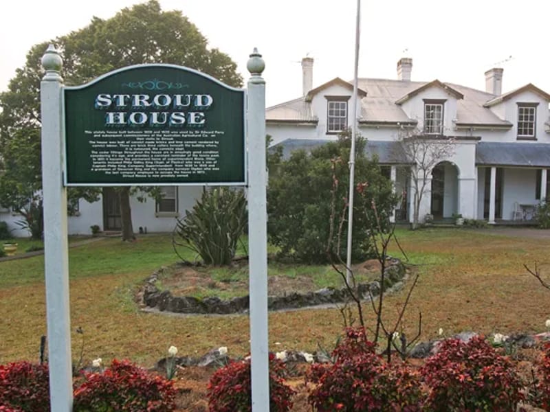 Stroud House - Assisted Living in Petersfield, England photo 2