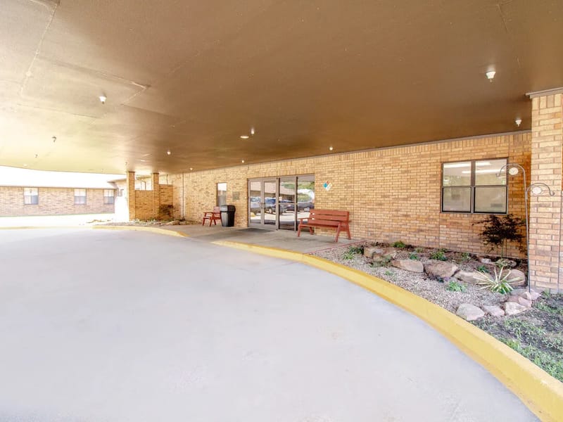 Mitchell Care & Rehab Center — Nursing Home, Mcalester, OK · photo 2