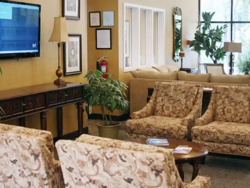 Lakeland Community Care Center - Nursing Home in Jackson, MS photo 2