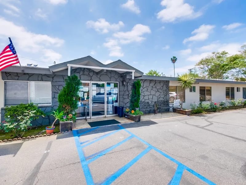 Baldwin Gardens Nursing Center - Nursing Home in Temple City, CA photo 2