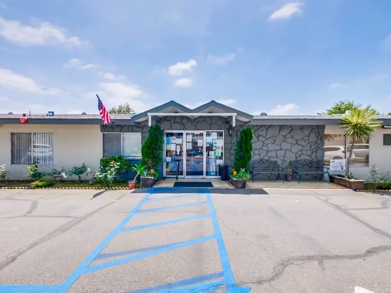 Baldwin Gardens Nursing Center - Nursing Home in Temple City, CA photo 3