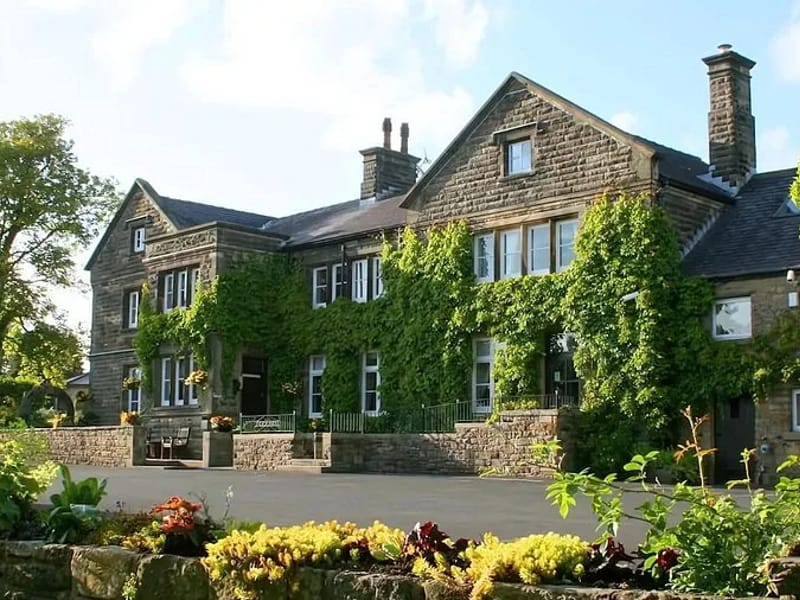 Longridge Hall and Lodge - Nursing Home in Preston, England photo 3