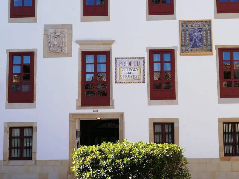 Residencia Colegio San Francisco - Hogar de Ancianos in Villaviciosa, Principado de Asturias photo 2