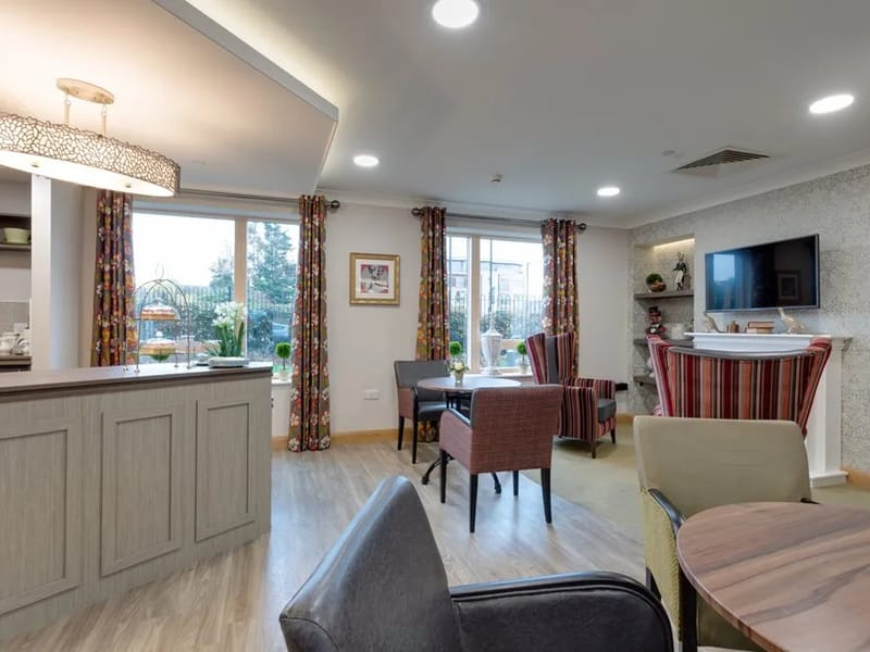 Mountbatten Grange - Nursing Home in Windsor, England photo 2