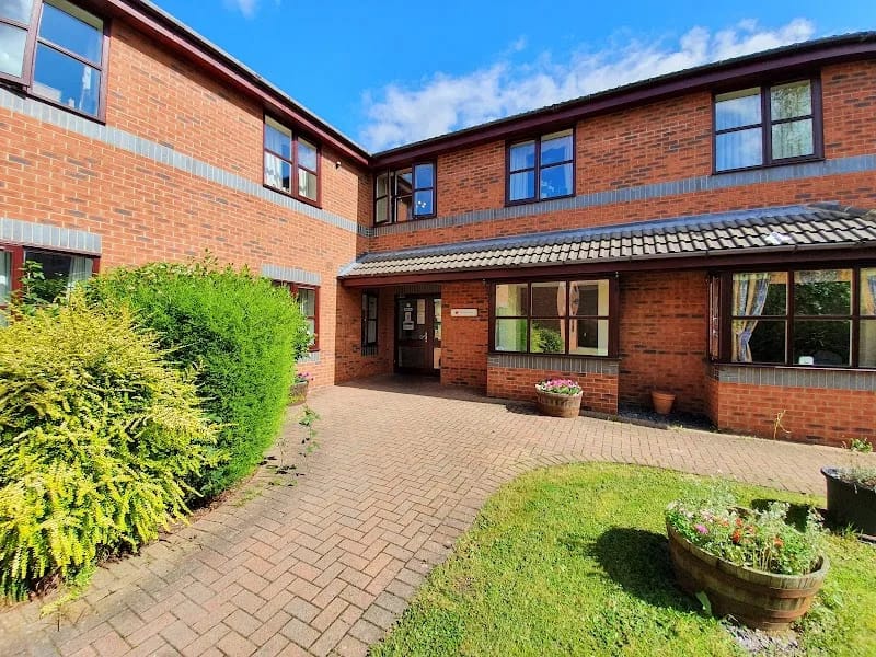 Willow Green Care Home in Darlington, England photo 1