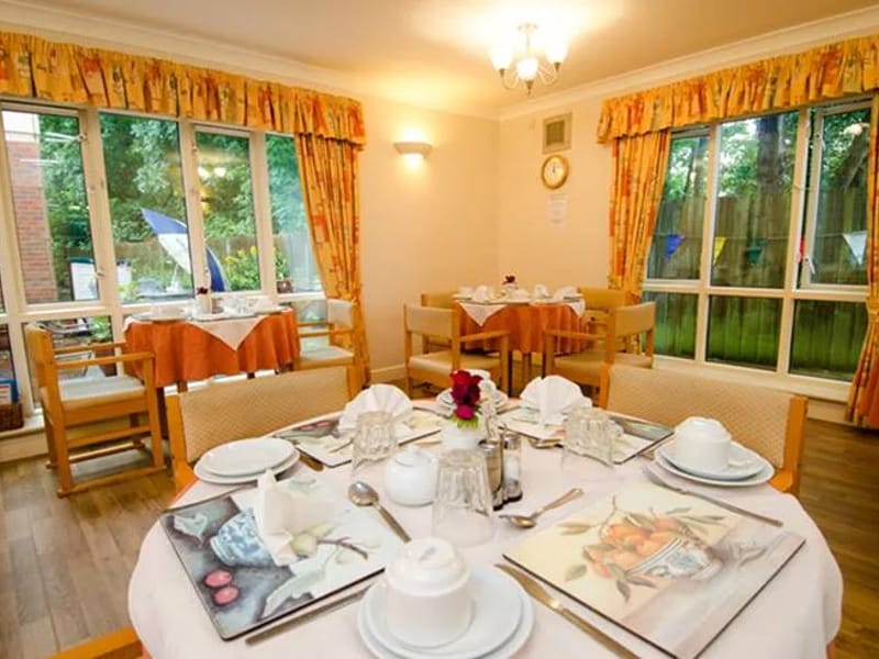 Crofton Court - Assisted Living in Blyth, England photo 3