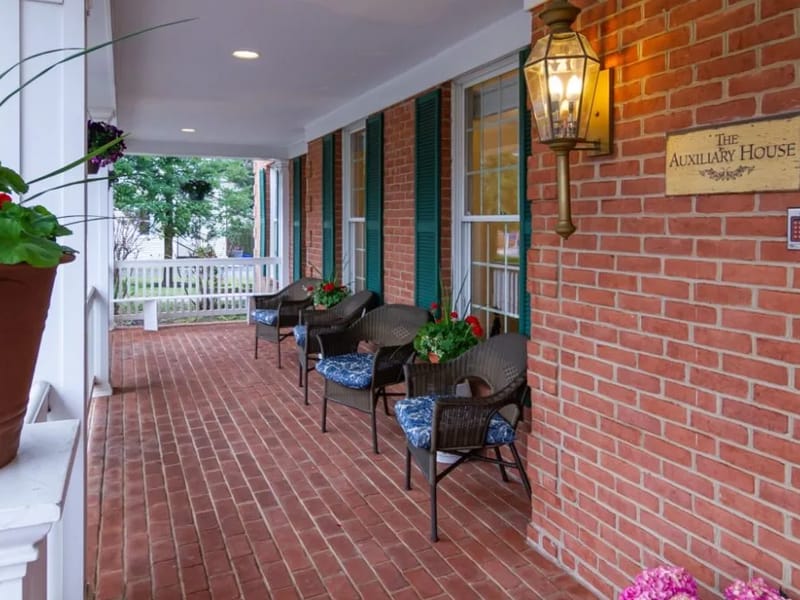 Auxiliary House - Assisted Living in Bethesda, MD photo 2