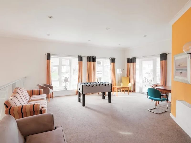 Care Outlook (New Larchwood) - Assisted Living in Brighton, England photo 2