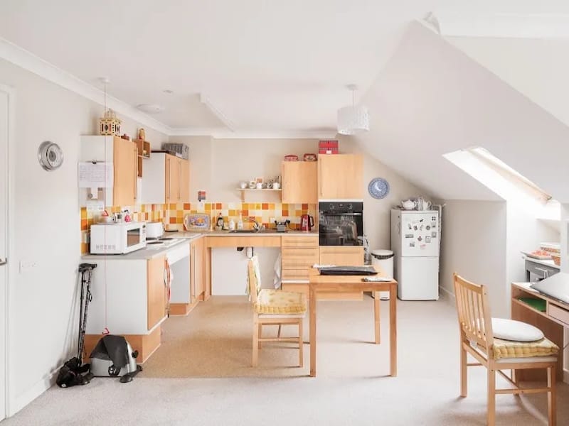 Care Outlook (New Larchwood) - Assisted Living in Brighton, England photo 8