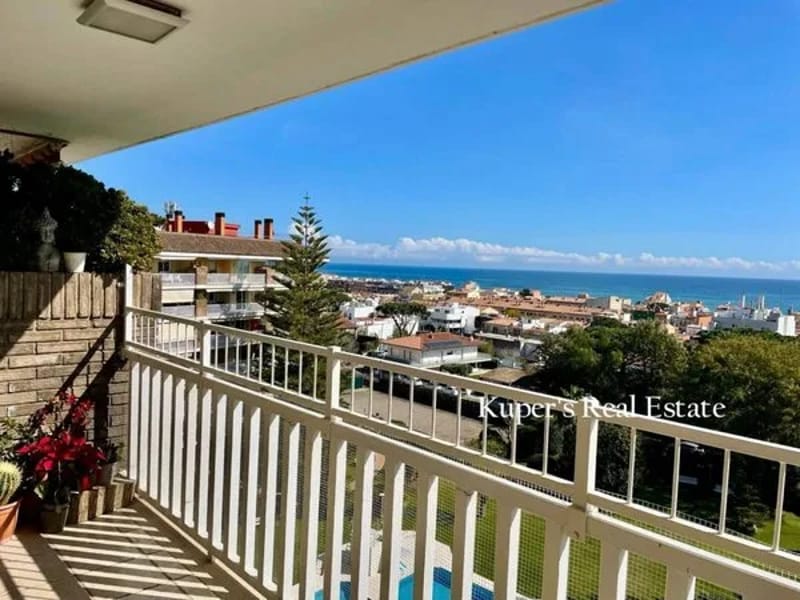 Llar-Residencial per l'Avi II - Hogar de Ancianos in Vilassar De Mar, Cataluña photo 2