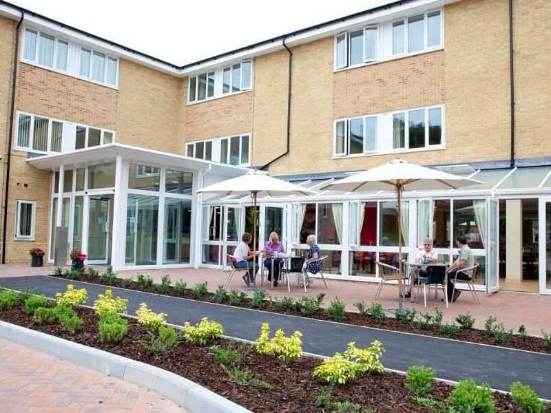 Amherst Court - Assisted Living in Chatham, England photo 2