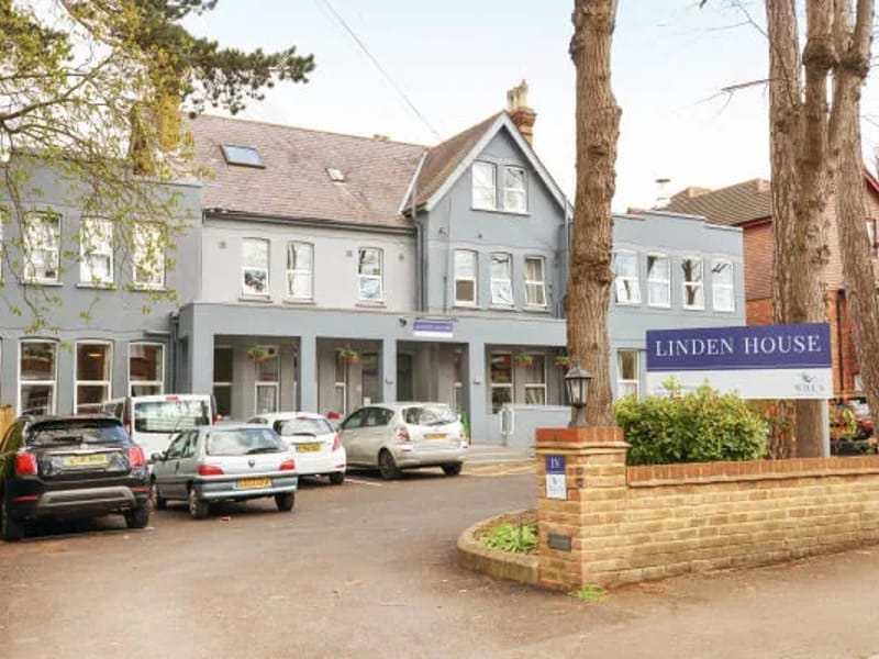Linden House - Nursing Home in Epsom, England photo 4