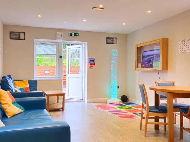 Linnet House - Assisted Living in Basingstoke, England photo 3