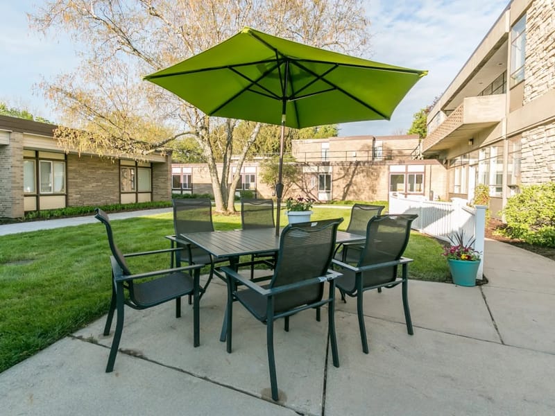 Medilodge of Grand Rapids - Nursing Home in Grand Rapids, MI photo 2