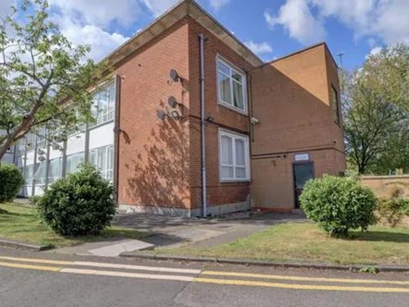 HF Trust - 1 & 2 Clementi Court Houses - Assisted Living in Evesham, England photo 2