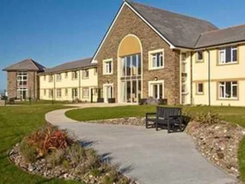 Manor View Care Home - Nursing Home in Doncaster, England photo 3